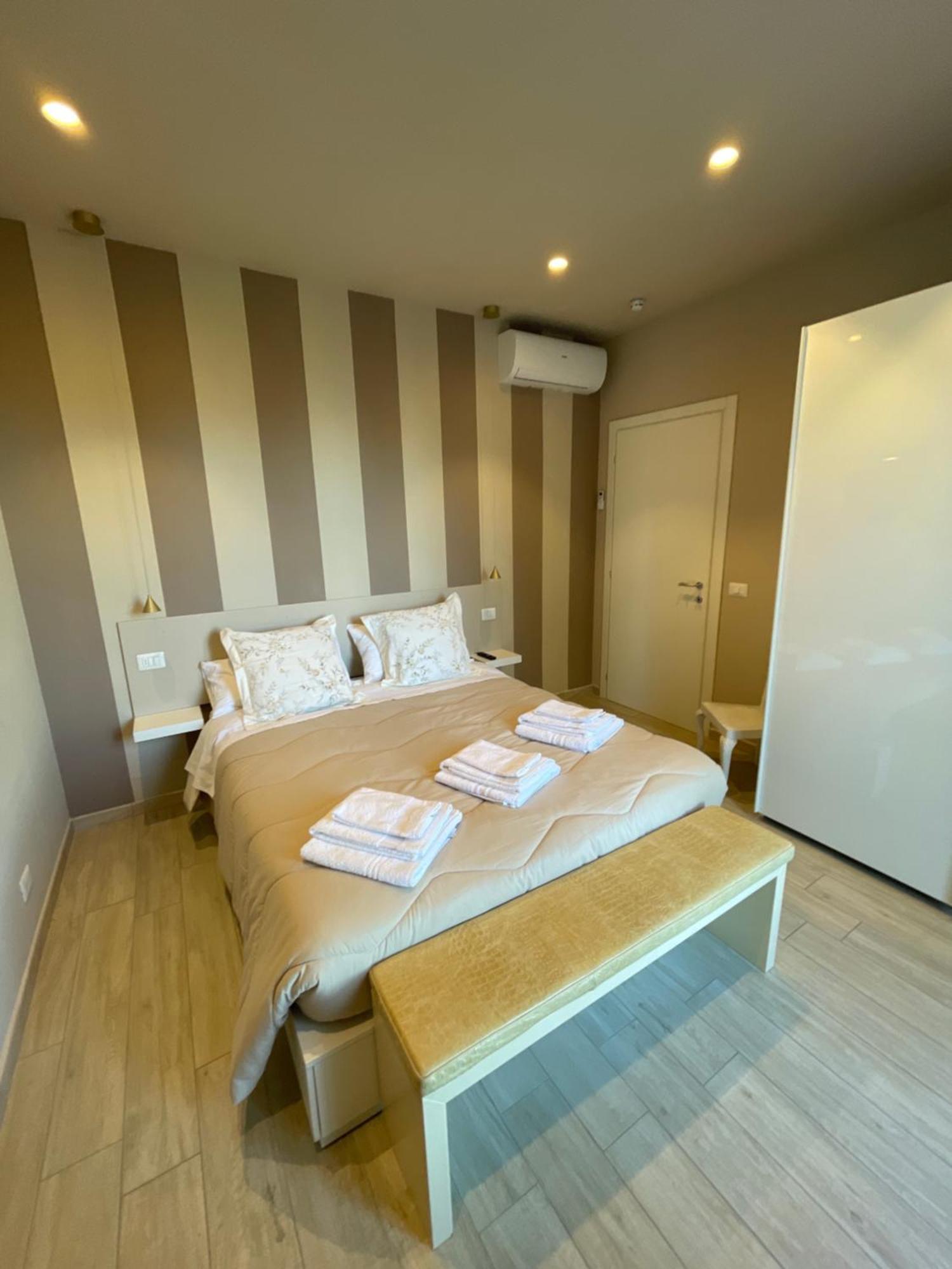 Apartamento Caprice 2.0 Peschiera del Garda Exterior foto